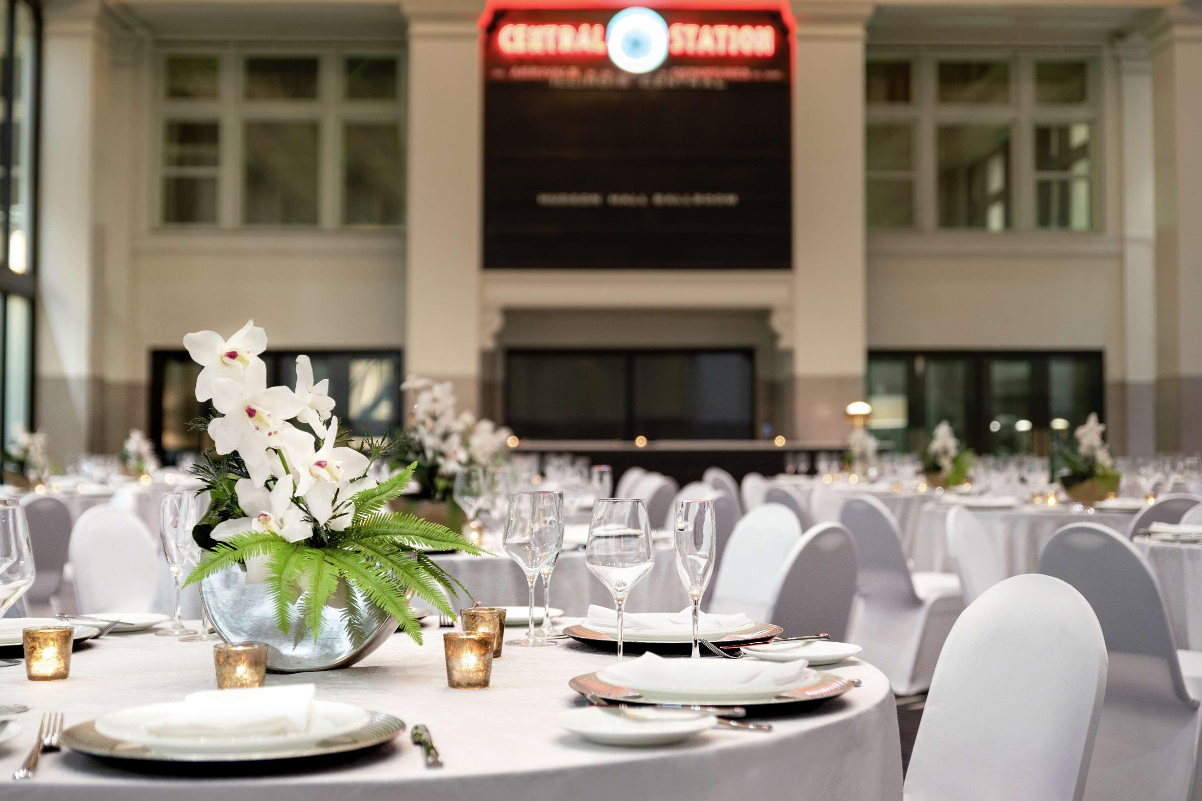 The Central Station Memphis, Curio Collection By Hilton Экстерьер фото