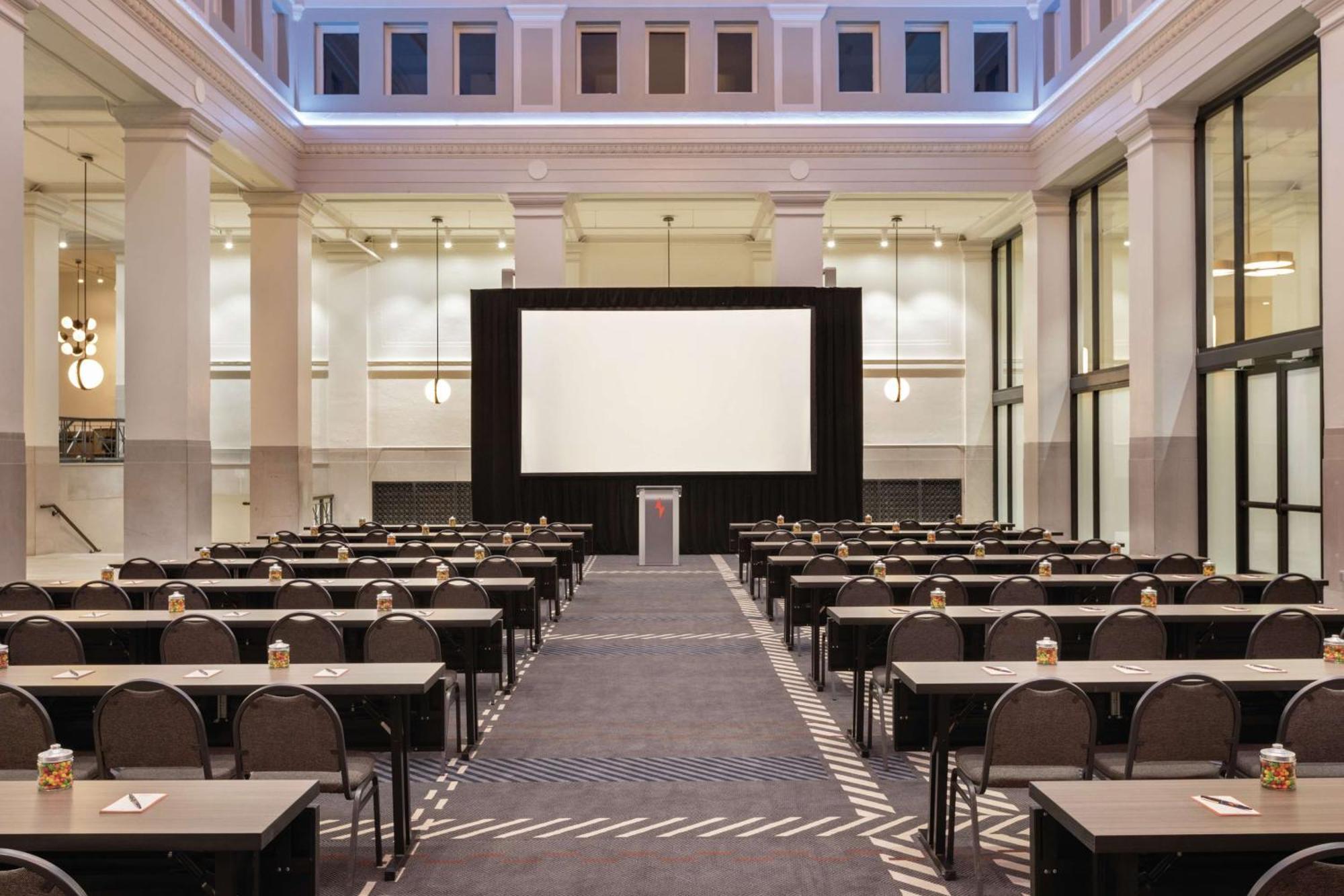 The Central Station Memphis, Curio Collection By Hilton Экстерьер фото